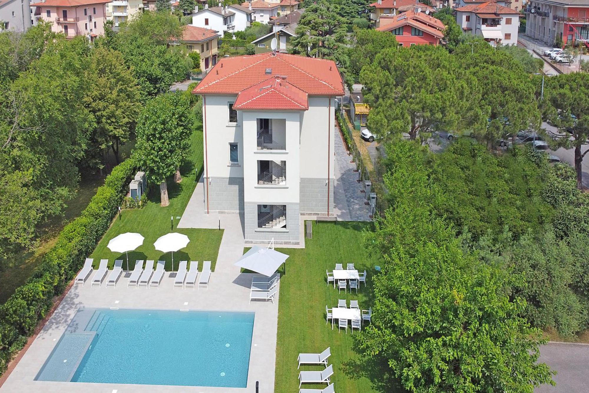 Villa Caterina Apartments By Wonderful Italy Desenzano del Garda Exterior photo