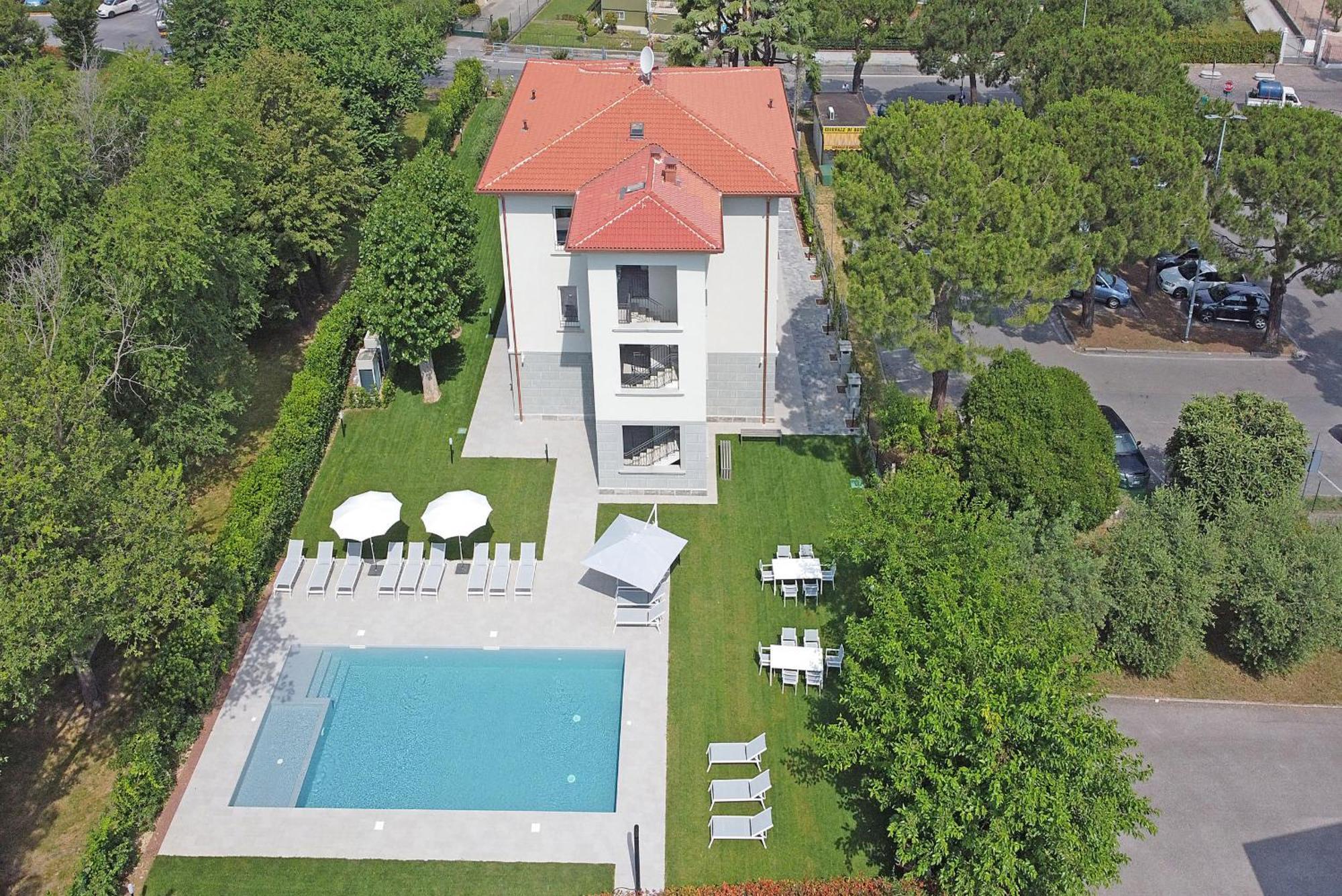 Villa Caterina Apartments By Wonderful Italy Desenzano del Garda Exterior photo